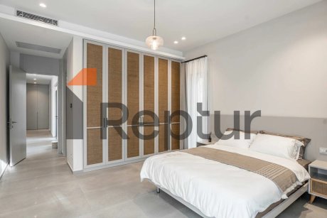 Gümüşlük'te satılık Ege Denizi ve dağ manzaralı 14 lüks villa