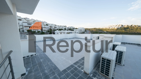 Bodrum'da Özel Plajlı ve Havuzlu Sitede Satılık Konforlu Daire