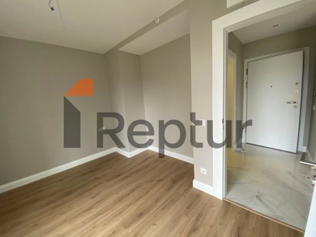 Bahçeşehir bölgesinde sahibinden satılık modern tasarımlı 1+1 daire.