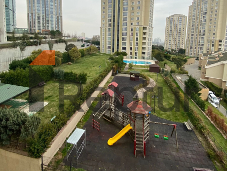 Bahçeşehir bölgesinde sahibinden satılık modern tasarımlı 1+1 daire.