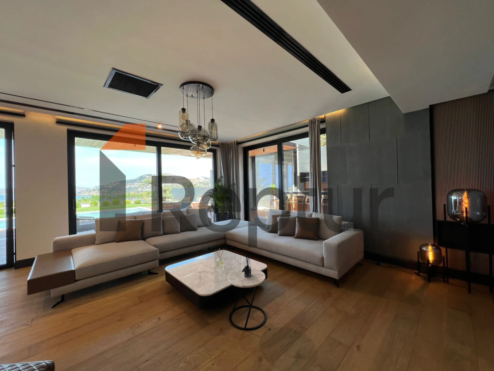 Bodrum Gümüşlük'te Deniz Manzaralı Rezidanslar ve Villalar