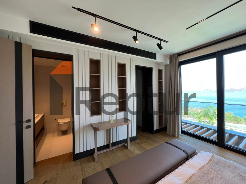 Bodrum Gümüşlük'te Deniz Manzaralı Rezidanslar ve Villalar