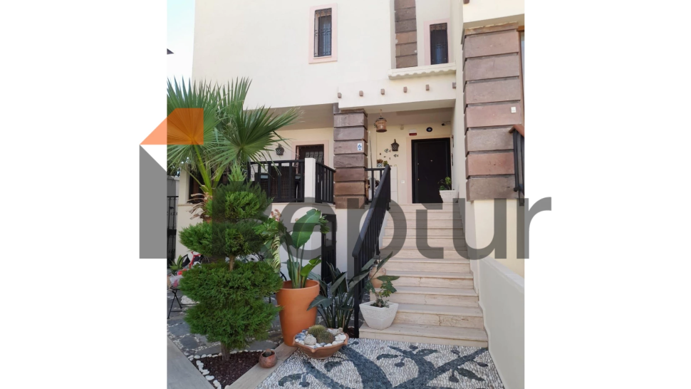 Bodrum'un merkezinde, Kos Adası ve denizin muhteşem manzarasına villa