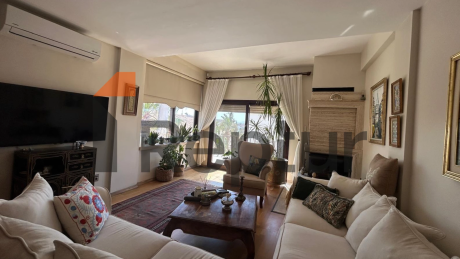 Bodrum'un merkezinde, Kos Adası ve denizin muhteşem manzarasına villa