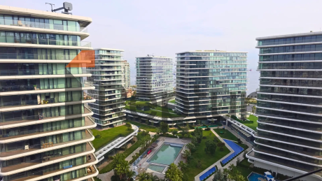 İstanbul'un tarihi merkezinde, Marmara Denizi'nin ve yeşil alanların panoramik manzarasına sahip modern bir komplekste lüks 3+1 daire