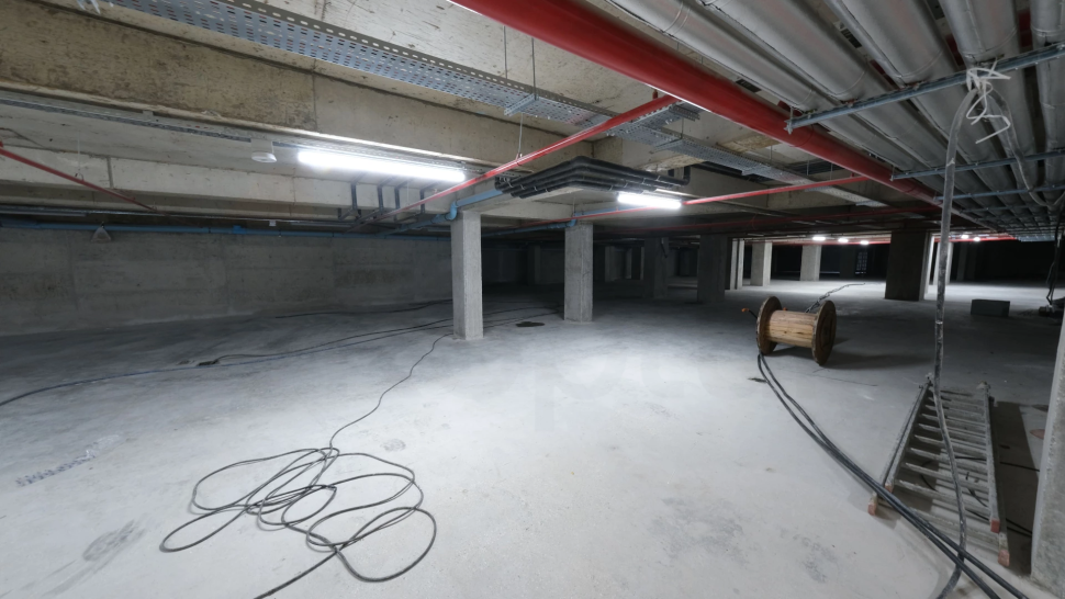 Beylikdüzü'nde Metroya Direkt Girişli Havuzlu Lüks Satılık Daire